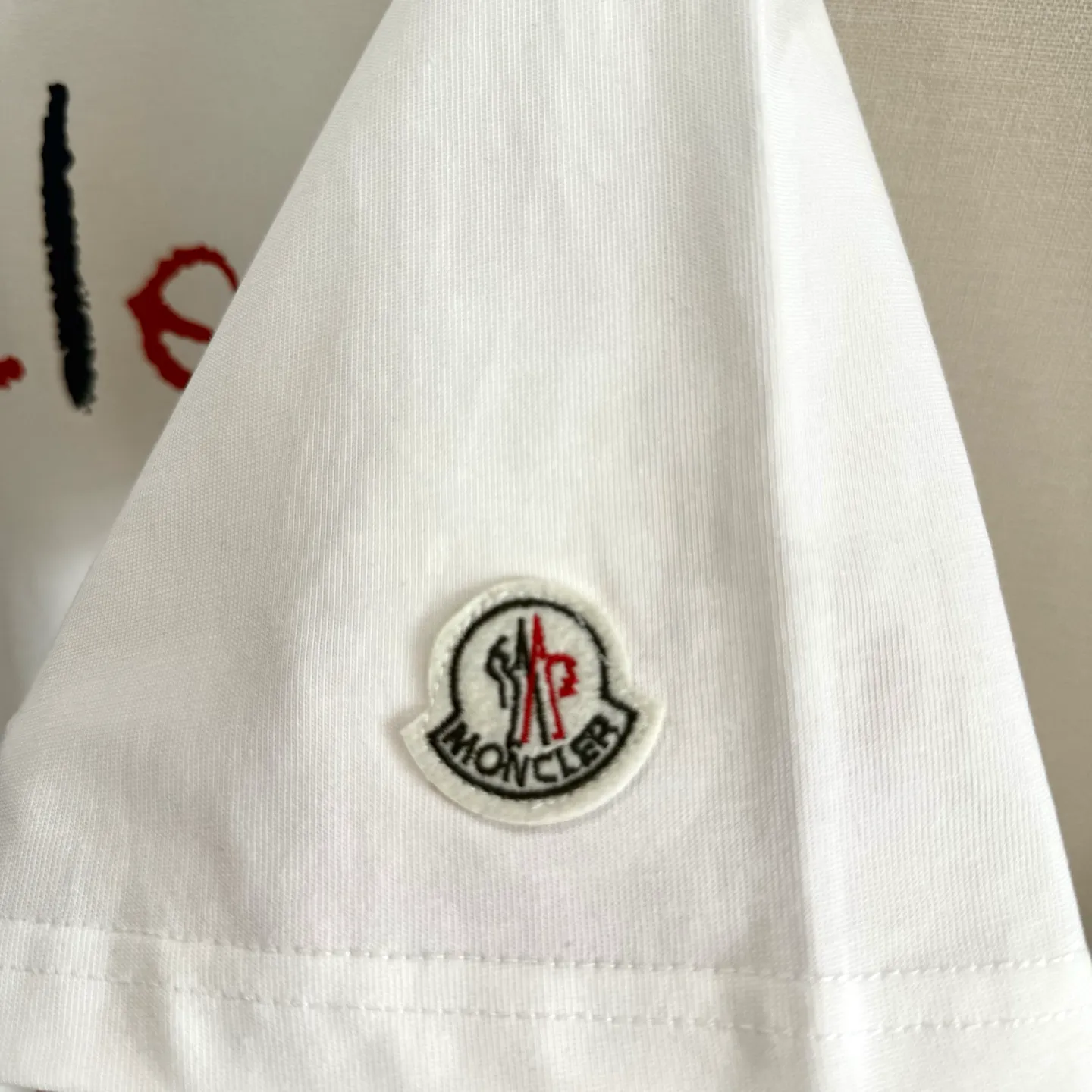 TM 1048 MONCLER ：280 32 ： Hot Sale os 200 ：White Black Size：S M L XL